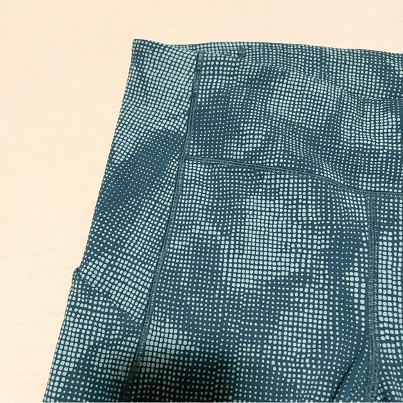 Lululemon Speed Up Tight Leggings with Pockets Size 6 - Picture 5 of 16